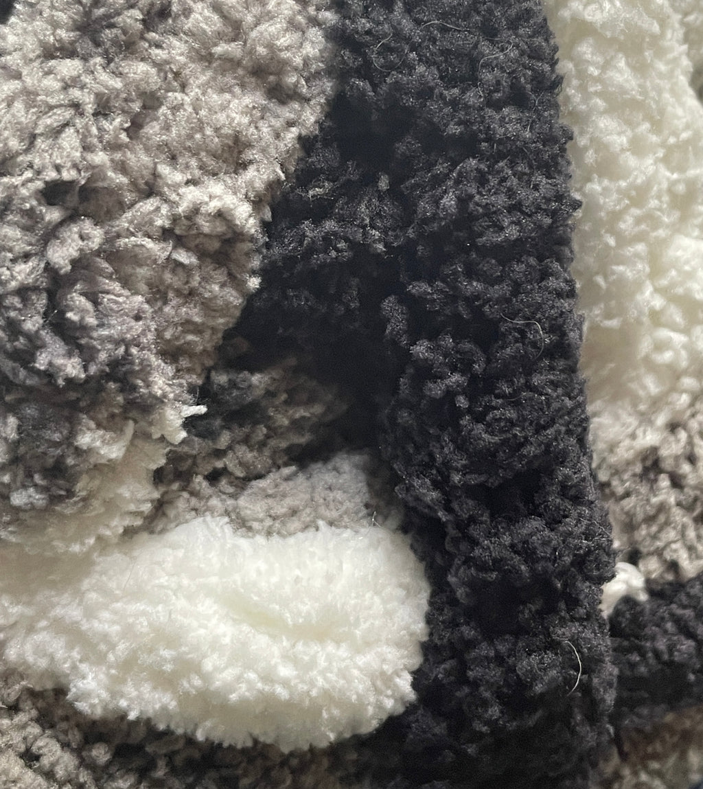 Medium Round Hand Crochet Pet Bed